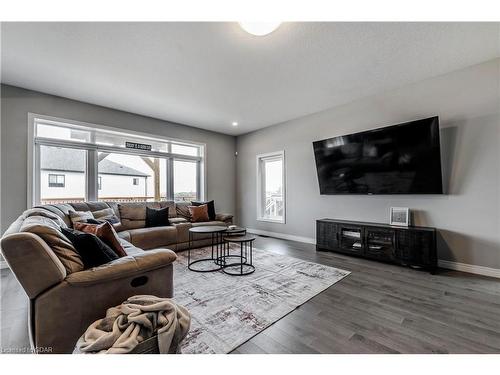 49 Keating Street, Guelph, ON - Indoor Photo Showing Living Room