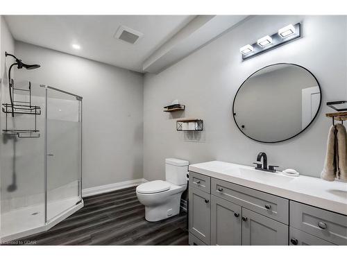 49 Keating Street, Guelph, ON - Indoor Photo Showing Bathroom