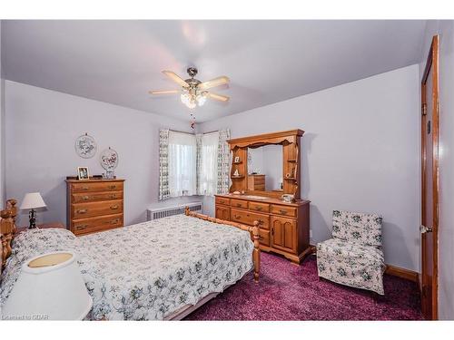 149 Bristol Street, Guelph, ON - Indoor Photo Showing Bedroom