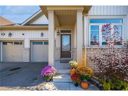 19 Middleton Avenue, Fergus, ON - Outdoor With Facade