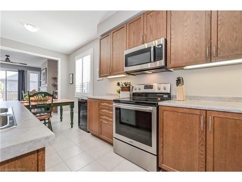 19 Middleton Avenue, Fergus, ON - Indoor Photo Showing Kitchen