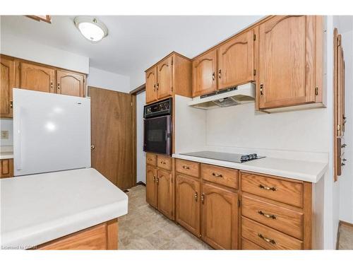 225 Irvine Street, Elora, ON - Indoor Photo Showing Kitchen