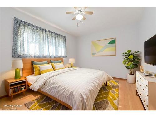 225 Irvine Street, Elora, ON - Indoor Photo Showing Bedroom