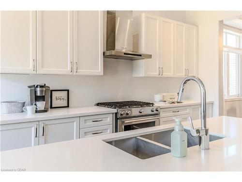 116 Harpin Way E, Fergus, ON - Indoor Photo Showing Kitchen With Double Sink With Upgraded Kitchen