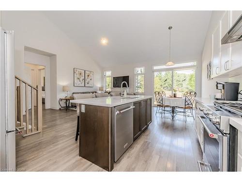 116 Harpin Way E, Fergus, ON - Indoor Photo Showing Kitchen With Upgraded Kitchen