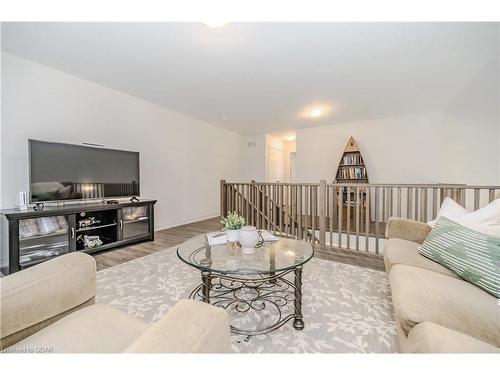 116 Harpin Way E, Fergus, ON - Indoor Photo Showing Living Room