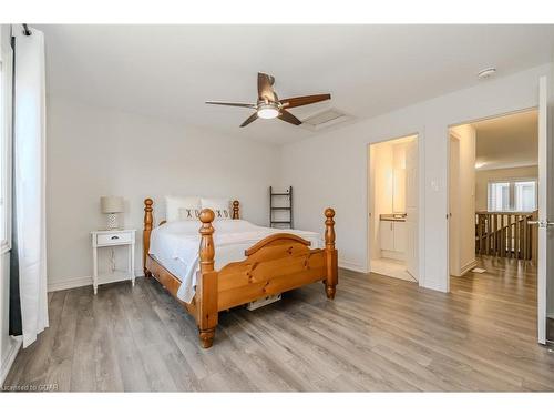 116 Harpin Way E, Fergus, ON - Indoor Photo Showing Bedroom