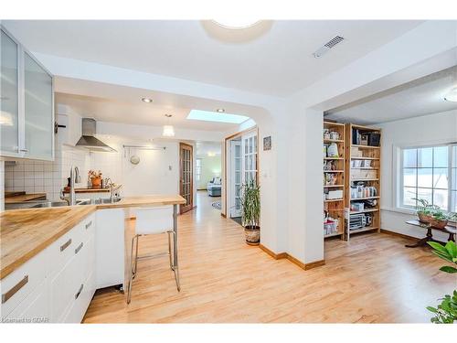 106/108 Kathleen Street, Guelph, ON - Indoor Photo Showing Kitchen