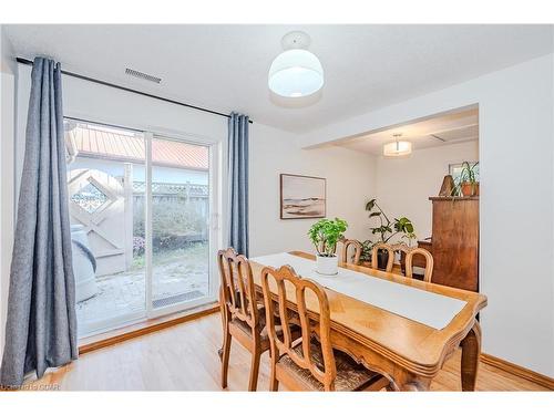 106/108 Kathleen Street, Guelph, ON - Indoor Photo Showing Dining Room