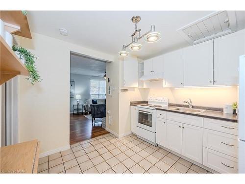 106/108 Kathleen Street, Guelph, ON - Indoor Photo Showing Kitchen