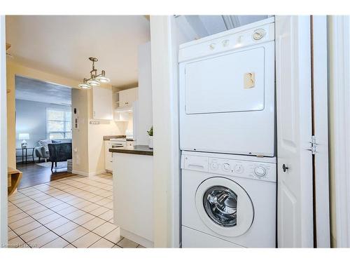 106/108 Kathleen Street, Guelph, ON - Indoor Photo Showing Laundry Room