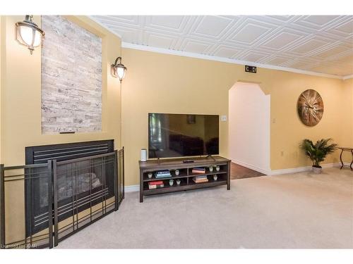 230 St Andrew Street E, Fergus, ON - Indoor With Fireplace