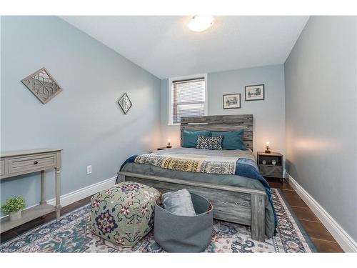 230 St Andrew Street E, Fergus, ON - Indoor Photo Showing Bedroom