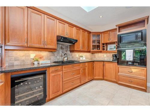 953 St David Street N, Fergus, ON - Indoor Photo Showing Kitchen