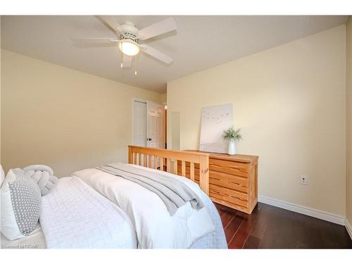 953 St David Street N, Fergus, ON - Indoor Photo Showing Bedroom