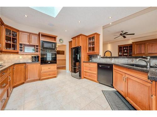 953 St David Street N, Fergus, ON - Indoor Photo Showing Kitchen