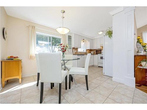 119 Lou'S Boulevard, Rockwood, ON - Indoor Photo Showing Dining Room