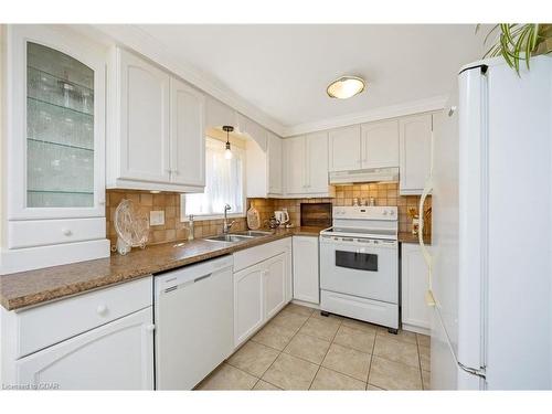 119 Lou'S Boulevard, Rockwood, ON - Indoor Photo Showing Kitchen With Double Sink