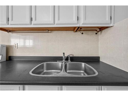 165-2050 Upper Middle Road, Burlington, ON - Indoor Photo Showing Kitchen With Double Sink