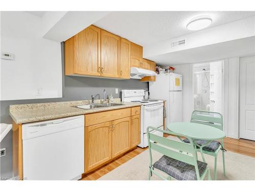 7 Drohan Drive, Guelph, ON - Indoor Photo Showing Kitchen With Double Sink