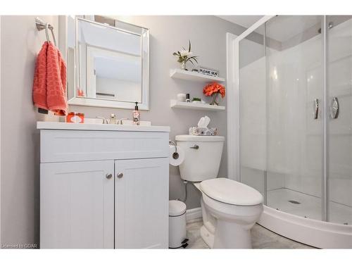 103 Halls Drive, Elora, ON - Indoor Photo Showing Bathroom