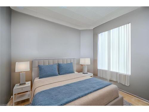 25 Blandford Street, Toronto, ON - Indoor Photo Showing Bedroom