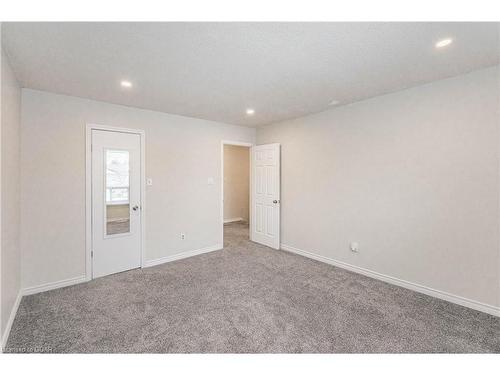 7-125 Janefield Avenue, Guelph, ON - Indoor Photo Showing Other Room