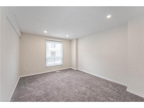 7-125 Janefield Avenue, Guelph, ON - Indoor Photo Showing Other Room