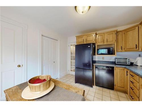 170 West Street N, Orillia, ON - Indoor Photo Showing Kitchen