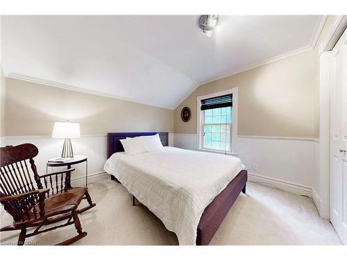 170 West Street N, Orillia, ON - Indoor Photo Showing Bedroom