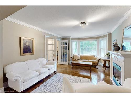 170 West Street N, Orillia, ON - Indoor Photo Showing Living Room With Fireplace