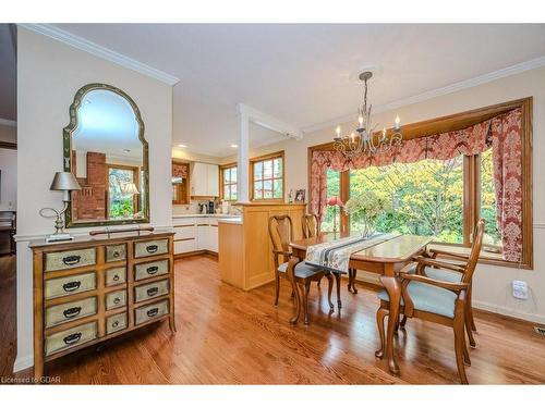 43 Mont Street, Guelph, ON - Indoor Photo Showing Dining Room