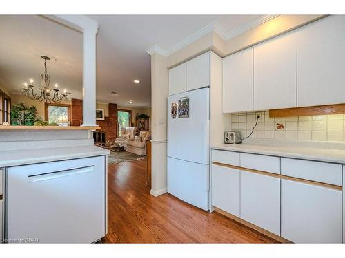 43 Mont Street, Guelph, ON - Indoor Photo Showing Kitchen