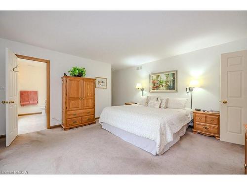 43 Mont Street, Guelph, ON - Indoor Photo Showing Bedroom