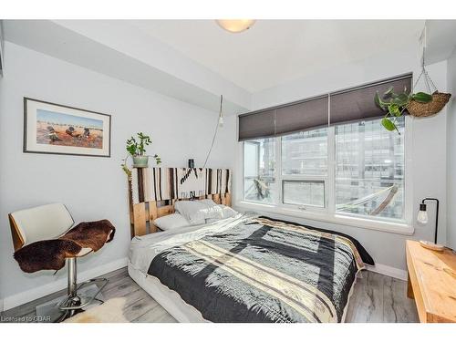 801-53 Arthur Street S, Guelph, ON - Indoor Photo Showing Bedroom