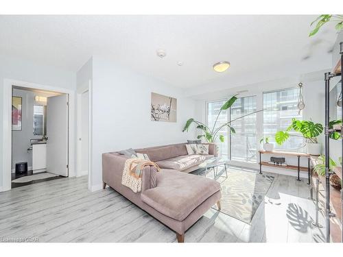 801-53 Arthur Street S, Guelph, ON - Indoor Photo Showing Living Room