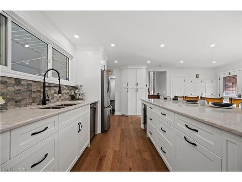 67 Rosewood Avenue, Guelph, ON - Indoor Photo Showing Kitchen With Double Sink With Upgraded Kitchen