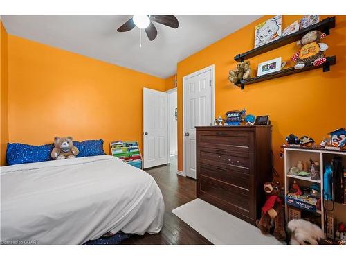 67 Rosewood Avenue, Guelph, ON - Indoor Photo Showing Bedroom