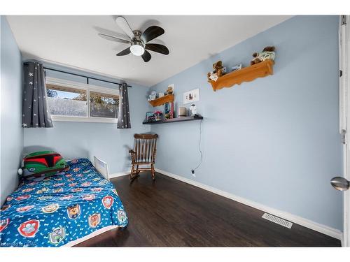 67 Rosewood Avenue, Guelph, ON - Indoor Photo Showing Bedroom