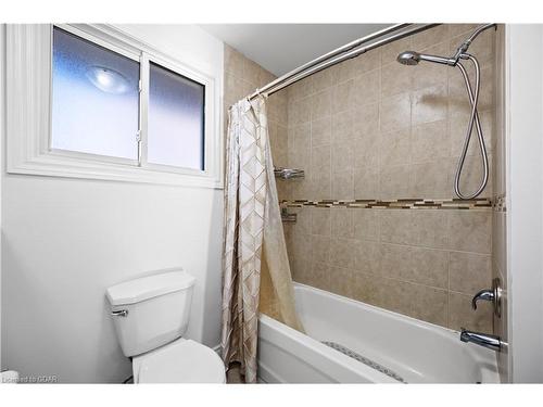 67 Rosewood Avenue, Guelph, ON - Indoor Photo Showing Bathroom