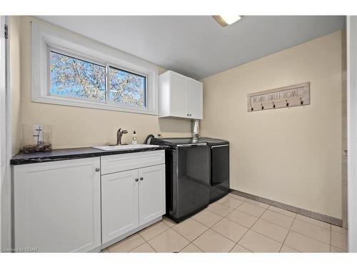 67 Rosewood Avenue, Guelph, ON - Indoor Photo Showing Laundry Room