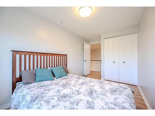 174 Windflower Drive, Kitchener, ON - Indoor Photo Showing Bedroom