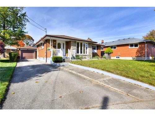 17 Kara Lee Court, Guelph, ON - Outdoor With Facade