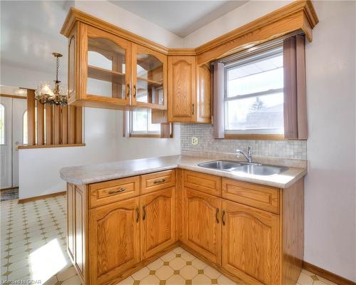 17 Kara Lee Court, Guelph, ON - Indoor Photo Showing Kitchen With Double Sink