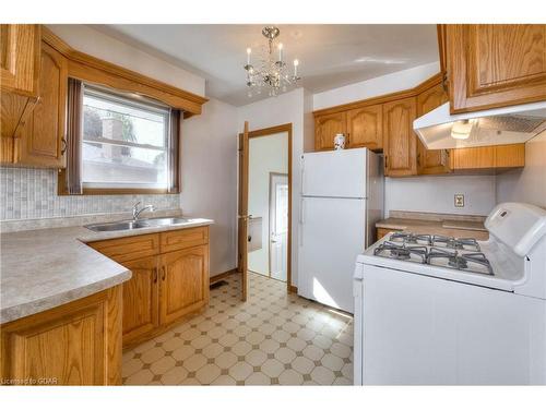 17 Kara Lee Court, Guelph, ON - Indoor Photo Showing Kitchen With Double Sink