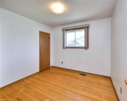 17 Kara Lee Court, Guelph, ON - Indoor Photo Showing Other Room