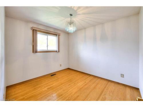 17 Kara Lee Court, Guelph, ON - Indoor Photo Showing Other Room