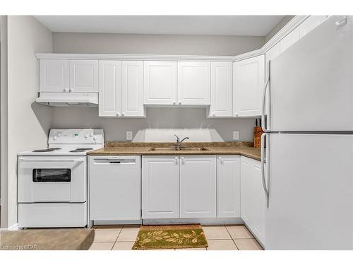 311-60 Wyndham Street S, Guelph, ON - Indoor Photo Showing Kitchen With Double Sink