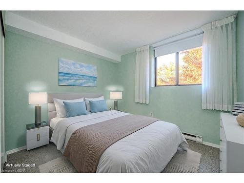 402-93 Westwood Road, Guelph, ON - Indoor Photo Showing Bedroom