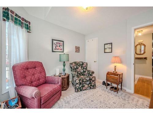 15-60 Ptarmigan Drive, Guelph, ON - Indoor Photo Showing Other Room